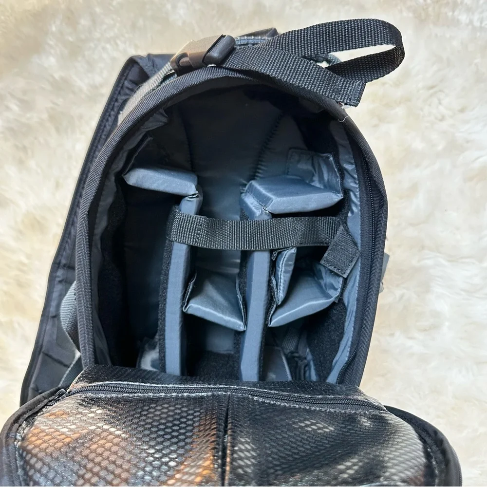 NWT- Tamrac Expedition 3 Camera Backpack